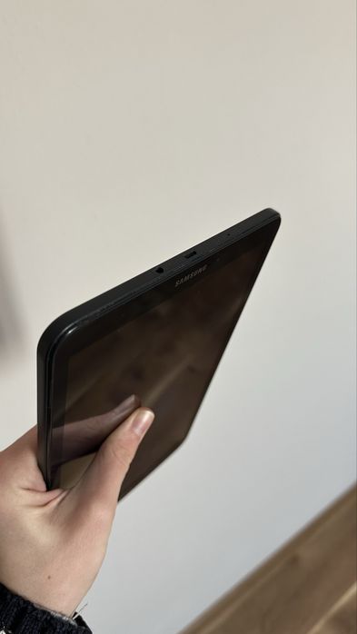 Планшет Samsung Galaxy Tab A (2016)