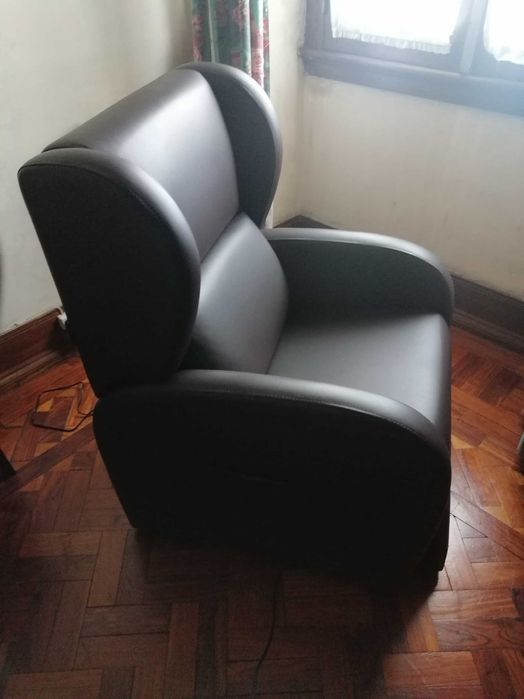 Cadeira reclinável eléctrica couro preto com garantia