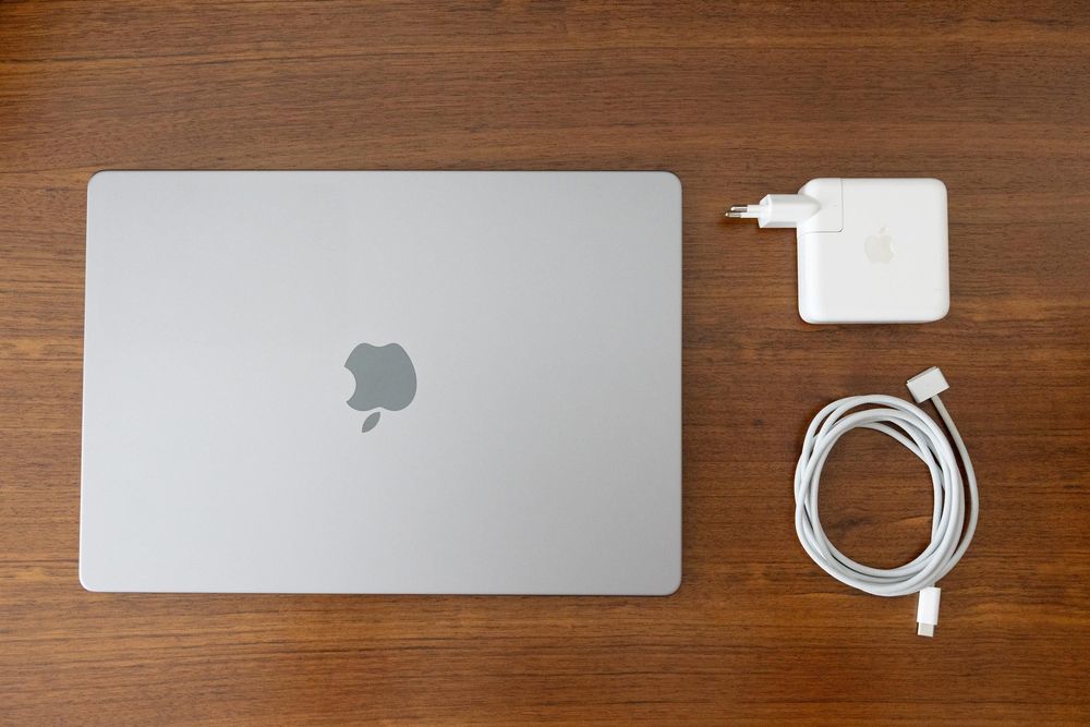 Apple MacBook Pro 14 - M1 Pro/16gb/512gb