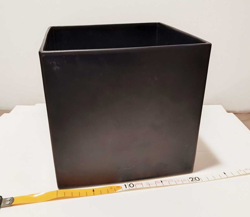 Vaso Quadrado Preto para Jardim/Decoração