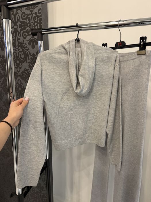 Жіночий костюм H&M