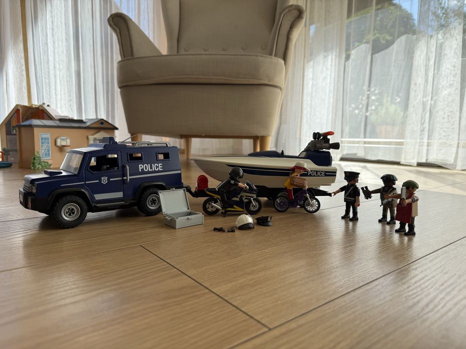 PLAYMOBIL 5187 Policja – terenówka, motorówka + motocykl, figurki