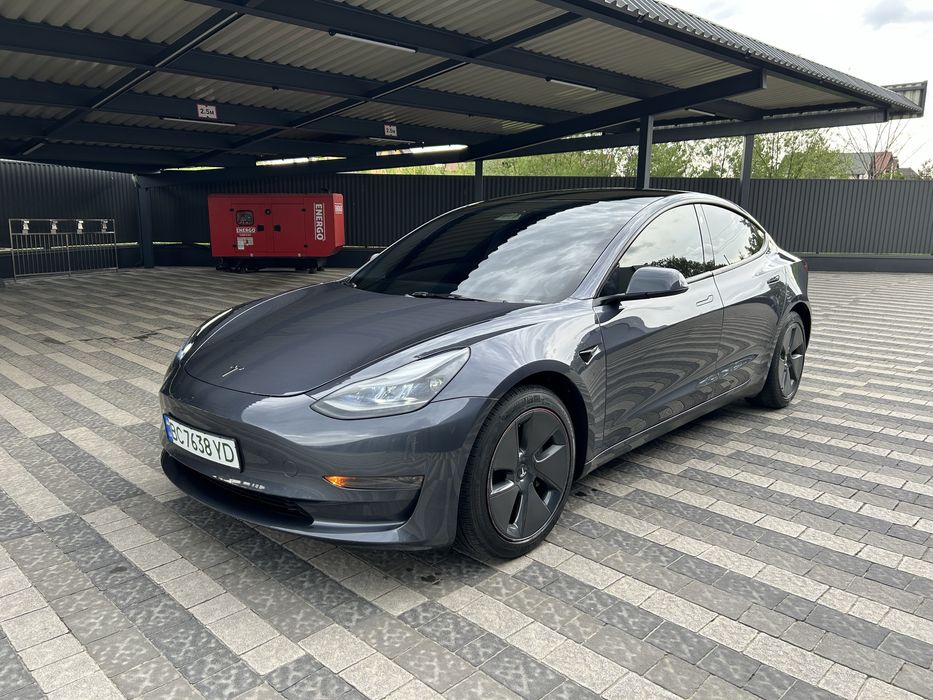 Tesla Model 3  36000км пробіг