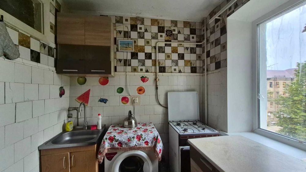 *Зх кімнатна квартира по вул.Жуковського, Олександрівський район