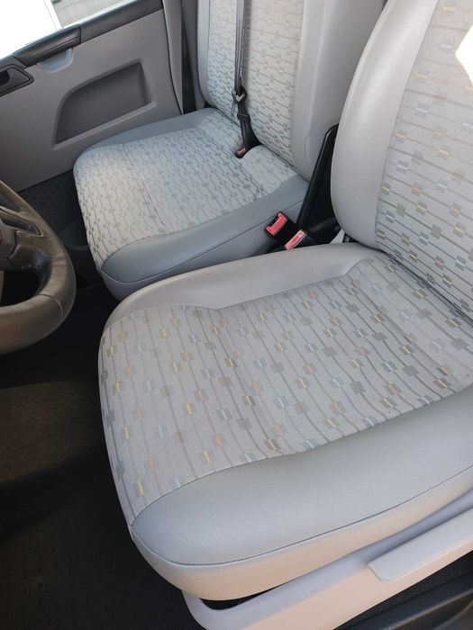 VW Transporter T5 de 9 Lugares · Nacional - poucos kms