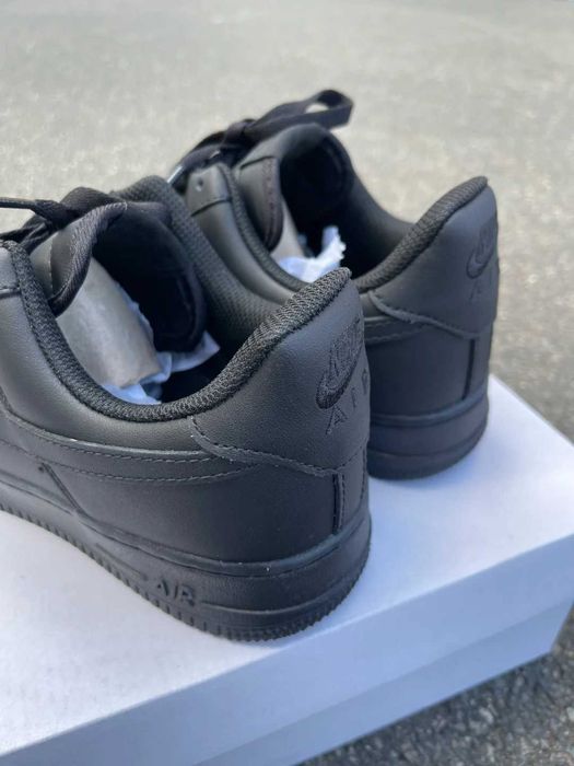 Nike Air Force 1 R.42,5