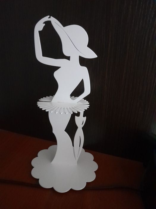 Статуетка металева