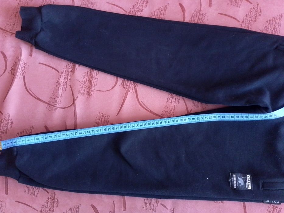 Спортивні штани на хлопчика 140 розмір