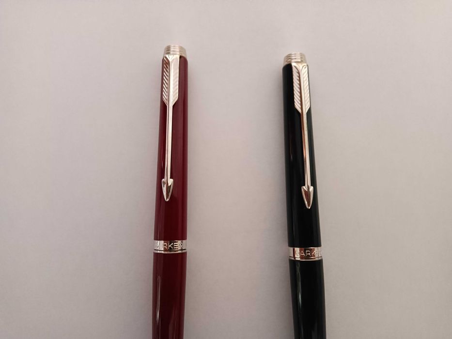 Caneta Parker modelo 180 Rollerball Azul e Vermelha