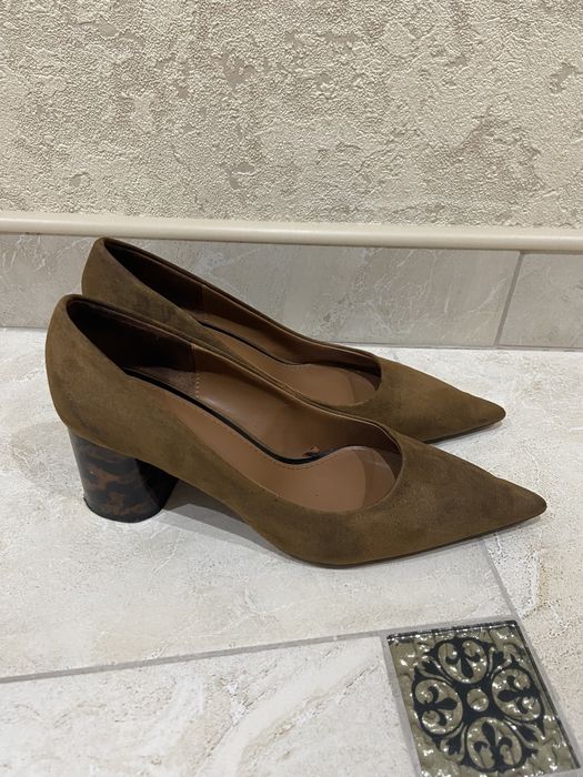 Продам туфлі