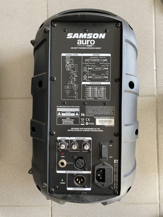 Conjunto Som: 2x Colunas Ativas Samson Auro D208 (200W) + Mesa Stanton M.202