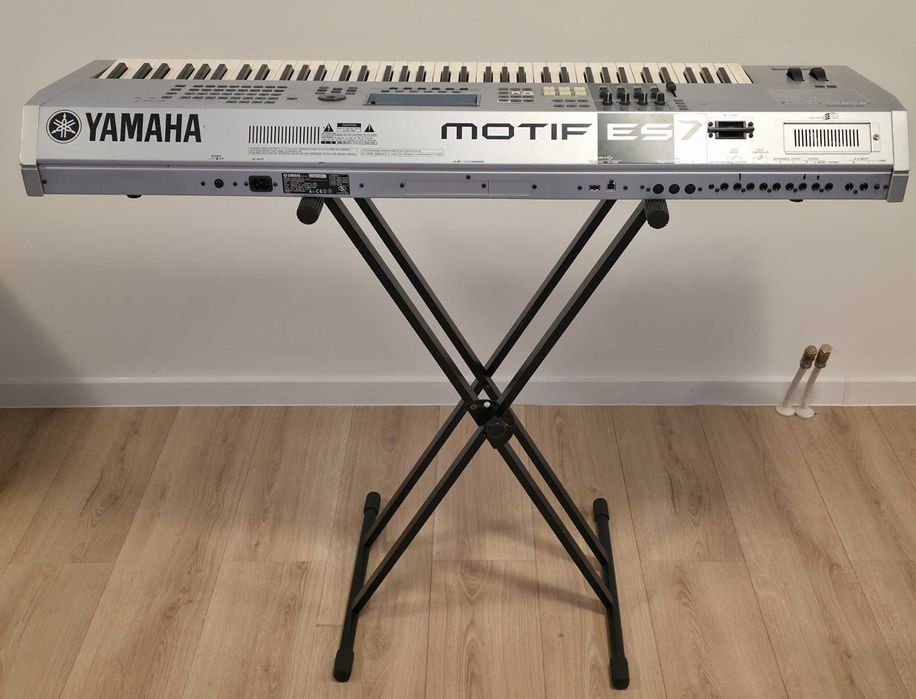 Yamaha Motif ES7 + Flight Case