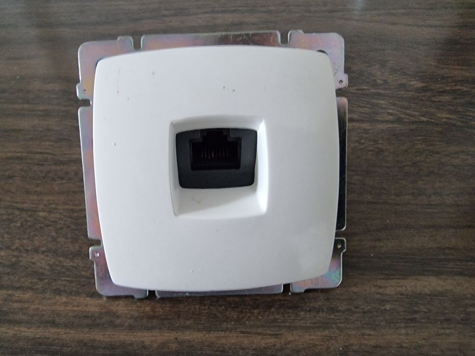 RJ45 Network Sockets490340088997498881