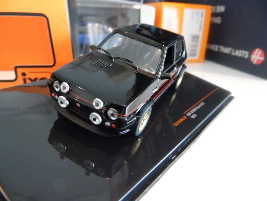 sortido miniaturas de carros a estrear