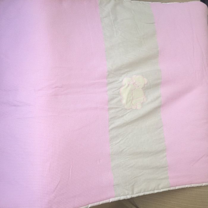 Colcha e resgardo para cama bebe menina - Nova