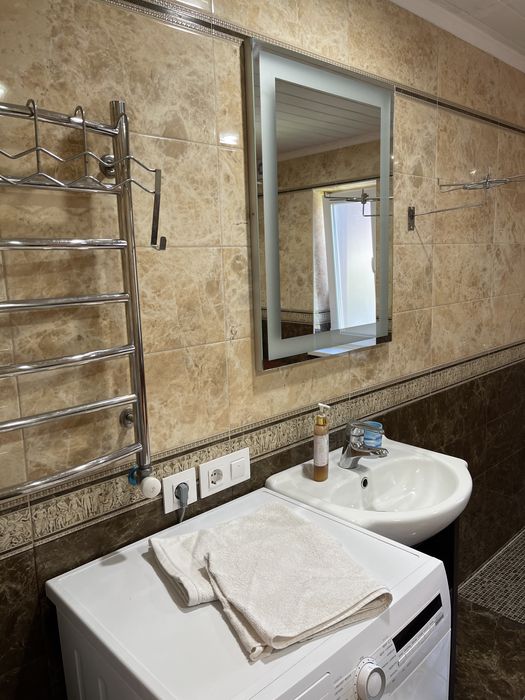 Оренда будинку/котедж довгостроково, подобово