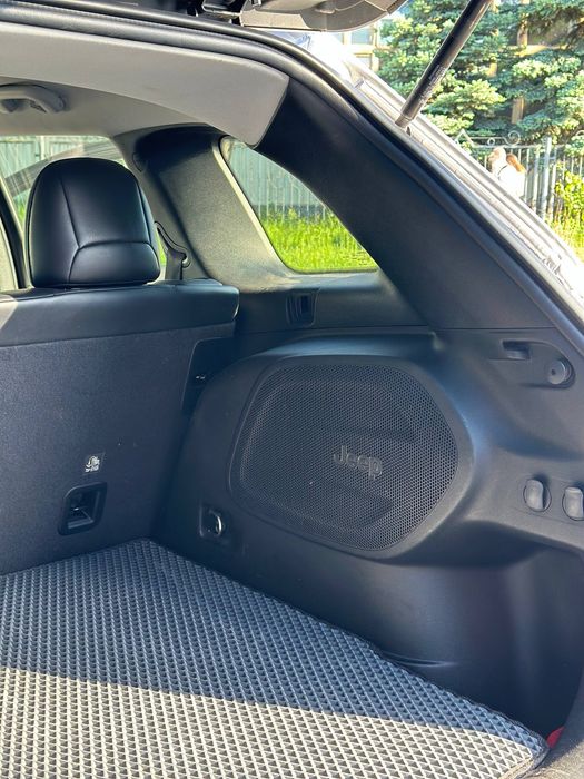 Jeep cherokee 2020