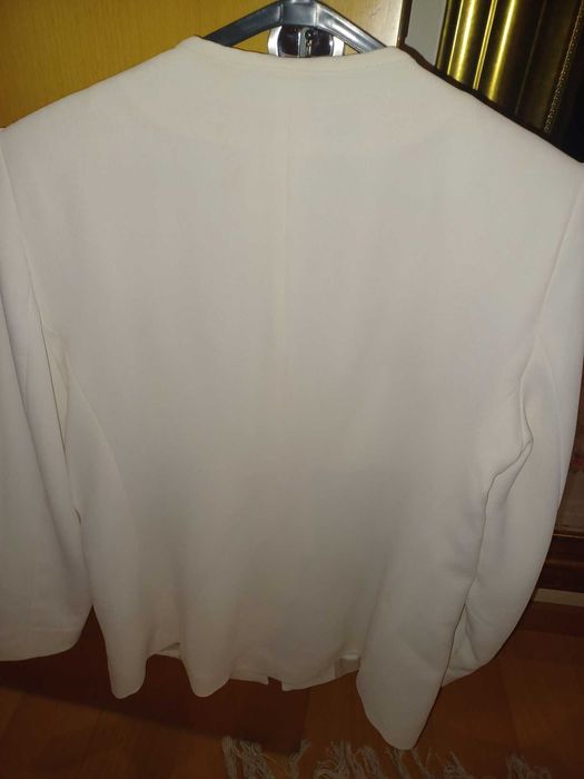Blazer crú da Mango novo