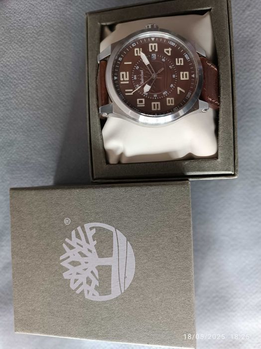 Relógio Timberland Prateado e Castanho