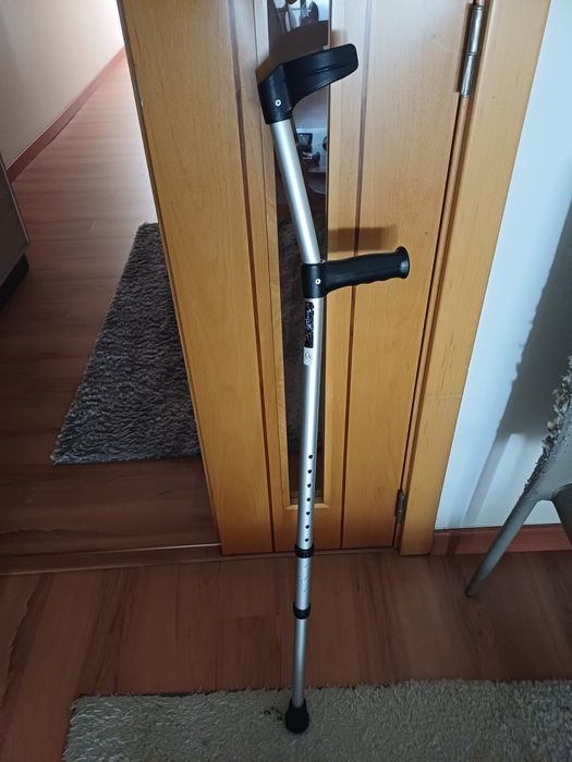 Canadiana/muleta equipamento médico cinzenta