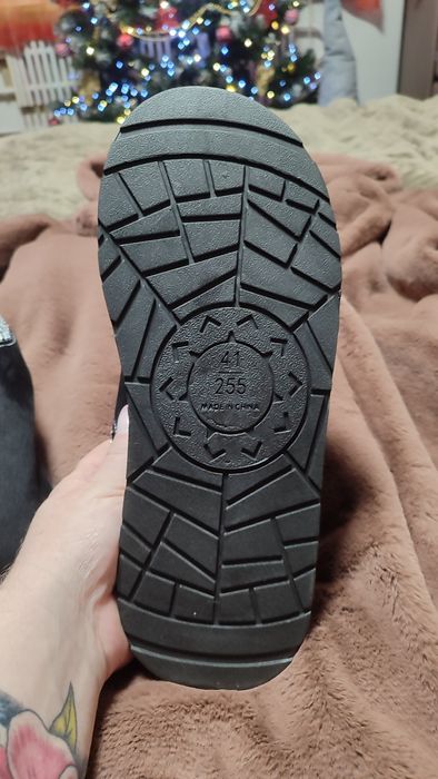 Уггі нові, не підійшов розмір, на 40 буде супер