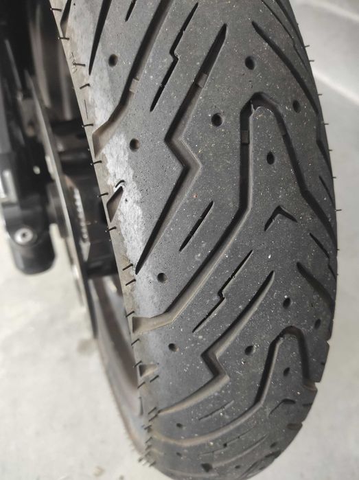 BMW C400X com 3800 km's
