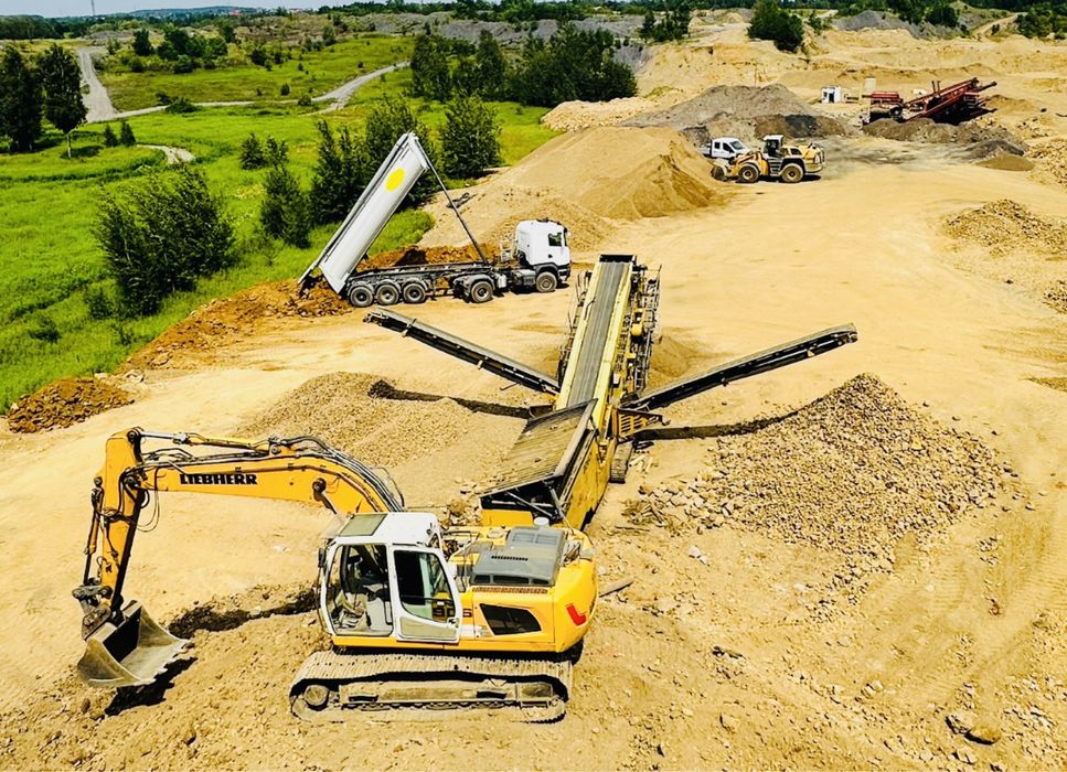 Wynajem koparki wyburzeniowej dlugie ramie wyburzenia uslugi transport