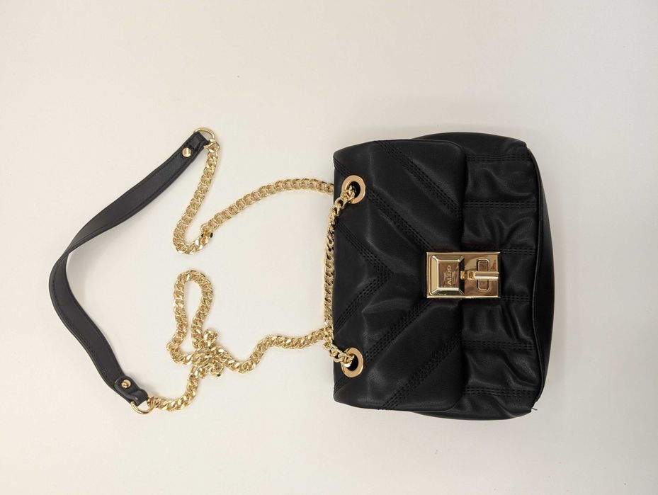 ALDO suitcase, like new!64284018195073121