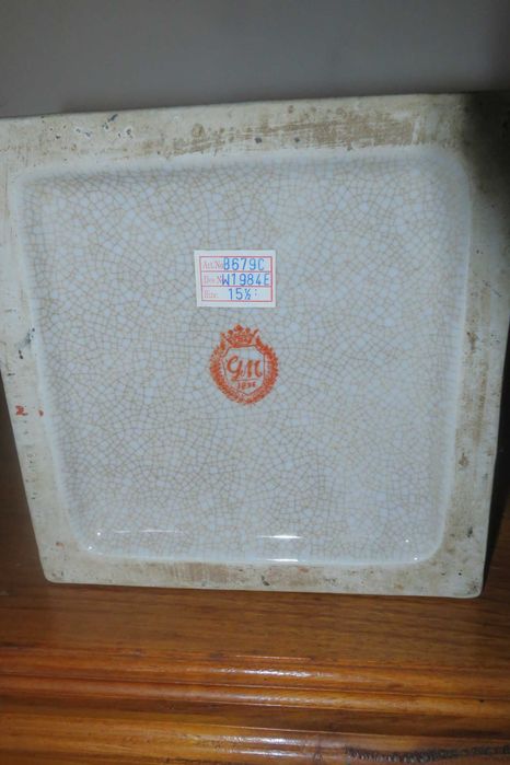 Pote em louça de cantão