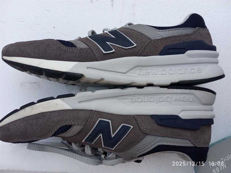 Чоловічі фірмові кросівки New Balance