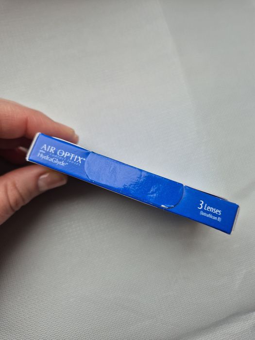 Контактні лінзи  Air Optix plus HydraGlyde Alkon