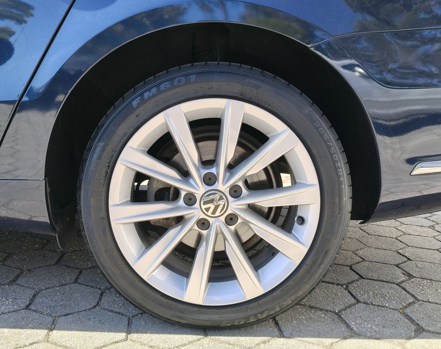 VW Passat Variant 1.6 TDi Bluemotion