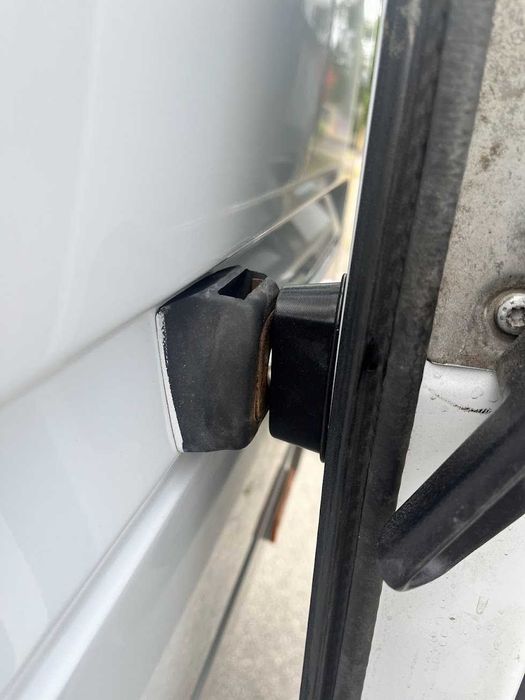 Магніти для задніх дверей Mercedes Sprinter/LT 95-06  (3D друк) ПАРА