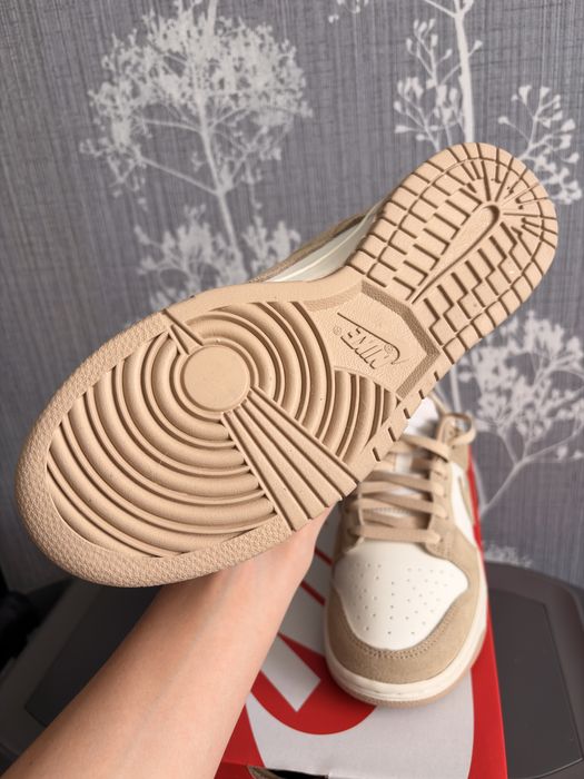 Кросівки Nike Dunk Low Suede 38