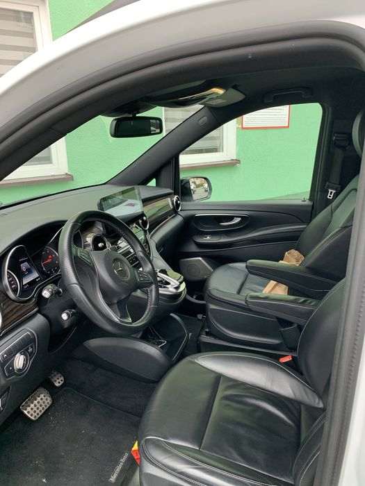 Wynajem MERCEDES bus 8 osób V-klasa VIP wypożyczalnia rent wakacje van