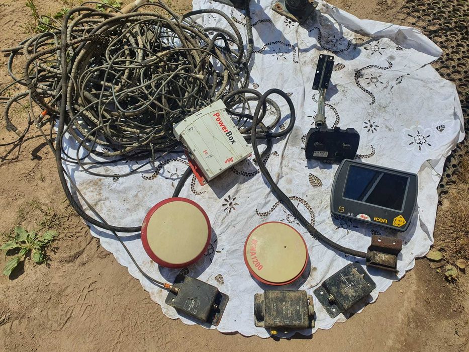 Kompletny system GPS 3D do koparki Leica icon