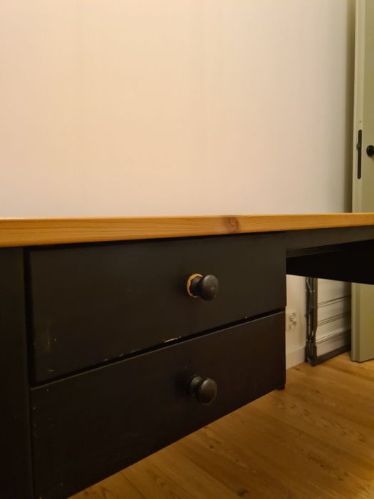 Drewniane biurko IKEA ARKELSTORP 140x70 cm