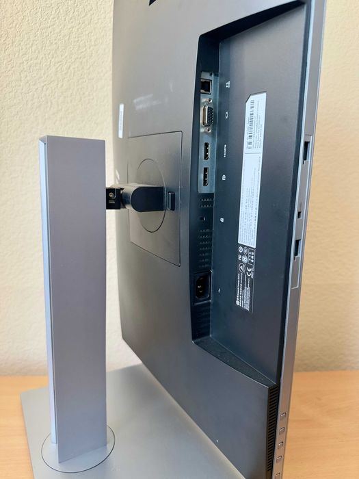 HP EliteDisplay E243i 24" IPS WUXGA (1920x1200) — Бізнес-монітор преміум класу