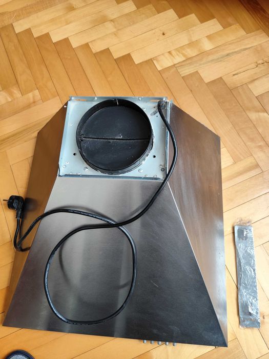 Кухонная купольная вытяжка