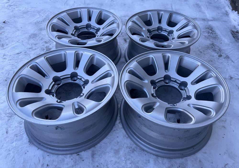 Литые диски r15 6x139.7 ET-10 Nissan/Chevrolet/Mitsubishi/Opel/Toyota