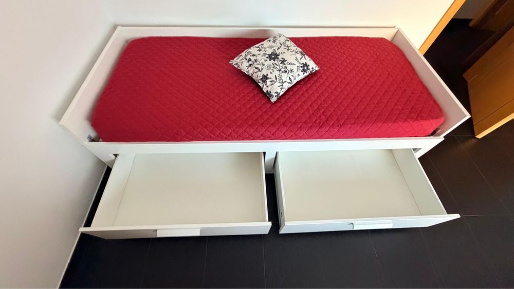 Cama Ikea Brimnes Impecavél
