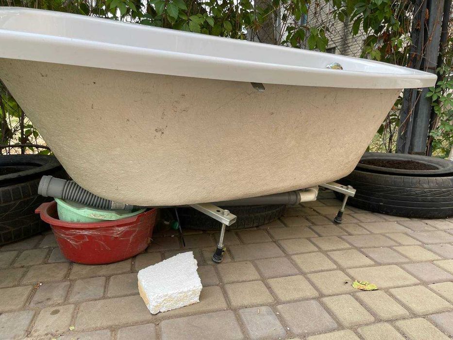 Ванна б\у гарний стан