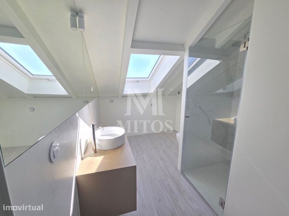Apartamento T2 Duplex para venda no centro de Viana do Castelo