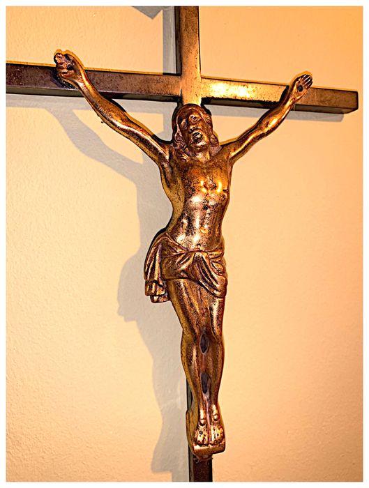 Crucifixo Ferro Cristo Latão Fundido