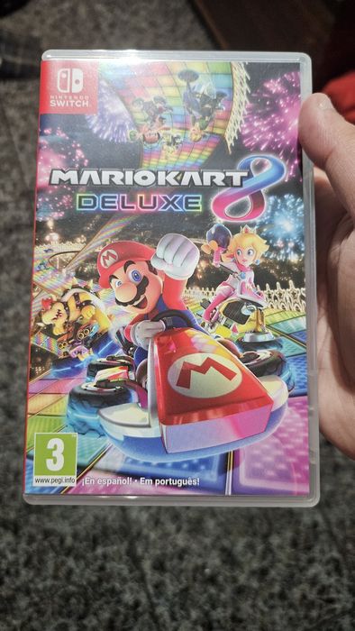 Nintendo Switch V2 com Dock + Comando + 2 Jogos