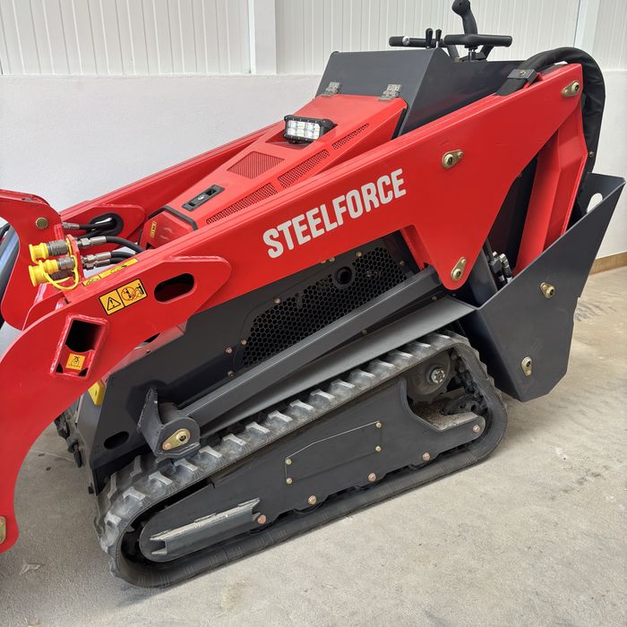 Mini Pá Carregadora SL1000K - Kubota, Danfoss, HANSA Italy