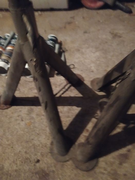 Kobyłki pod samochód