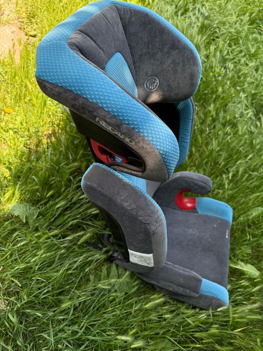 Автокресло Recaro