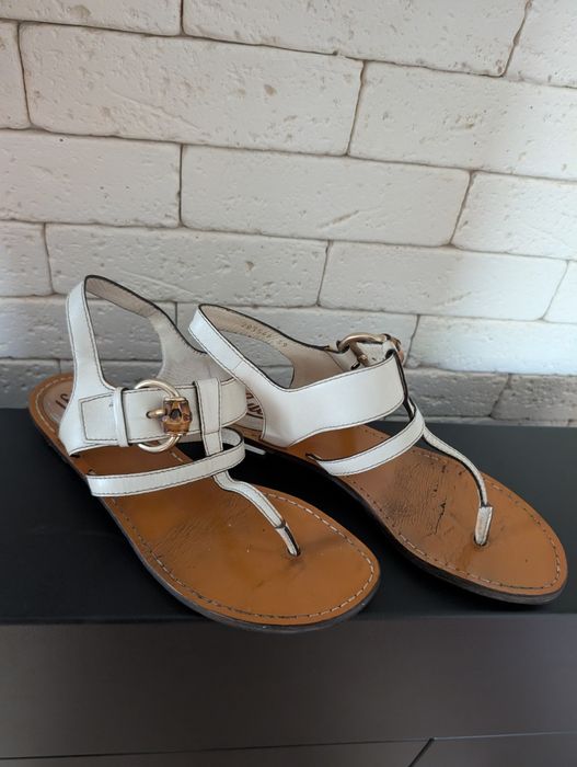 Оригінал! Жіночі шкіряні сандалі Gucci Gwen Leather Bamboo Buckle Sandals. 39 розмір