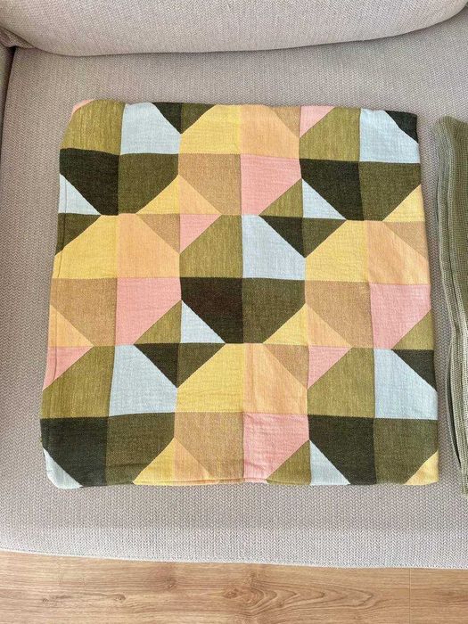 Poszewka IKEA SVARTHÖ (50x50 cm)